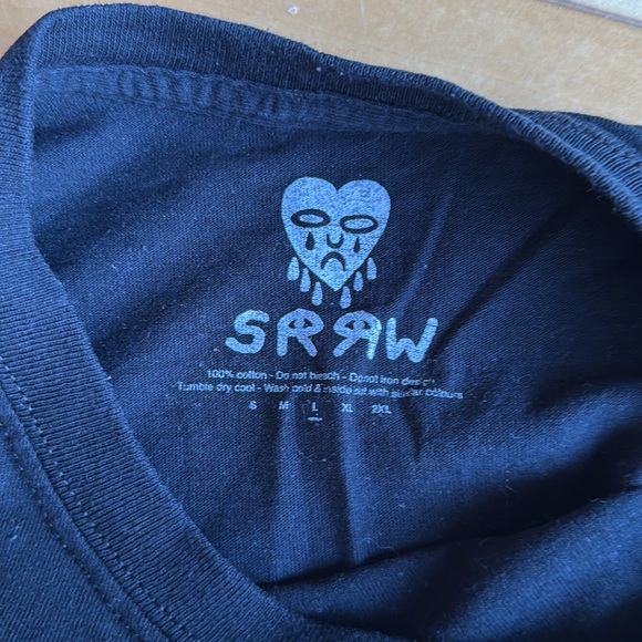 100% cotton long sleeves t-shirt by an English artist - Picture 3 of 3